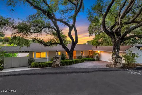 147 Upper Lake Rd, Lake Sherwood, CA 91361