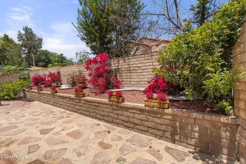 Exterior - 685 Brademas Ct, Simi Valley, CA 93065 photo 4 of 8