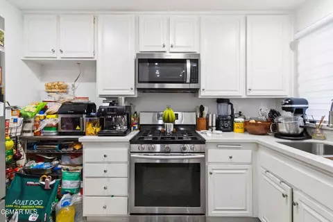 Kitchen - 3444 Lockwood Ct #18, Simi Valley, CA 93063 photo 1 of 7