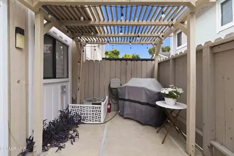 Exterior - 3444 Lockwood Ct #18, Simi Valley, CA 93063 photo 5 of 7