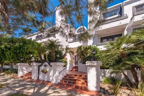 1133 9th St #301, Santa Monica, CA 90403