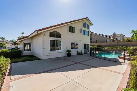 Exterior - 3188 N Geronimo Ave, Simi Valley, CA 93063 photo 7 of 9