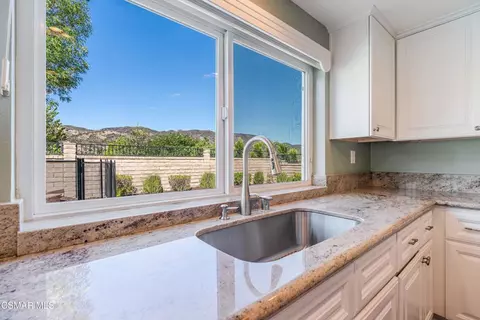 Kitchen - 3188 N Geronimo Ave, Simi Valley, CA 93063 photo 5 of 5