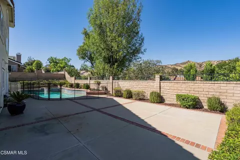 Exterior - 3188 N Geronimo Ave, Simi Valley, CA 93063 photo 5 of 9