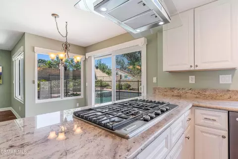 Kitchen - 3188 N Geronimo Ave, Simi Valley, CA 93063 photo 3 of 5