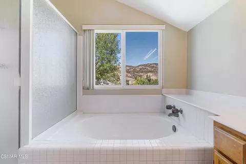 Bath - 3188 N Geronimo Ave, Simi Valley, CA 93063 photo 3 of 6
