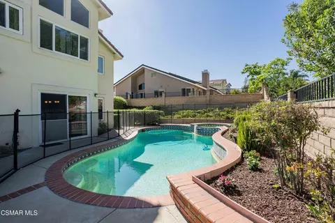 Exterior - 3188 N Geronimo Ave, Simi Valley, CA 93063 photo 8 of 9