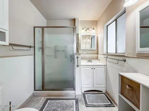 Bath - 7455 Donna Ave, Reseda, CA 91335 photo 3 of 5