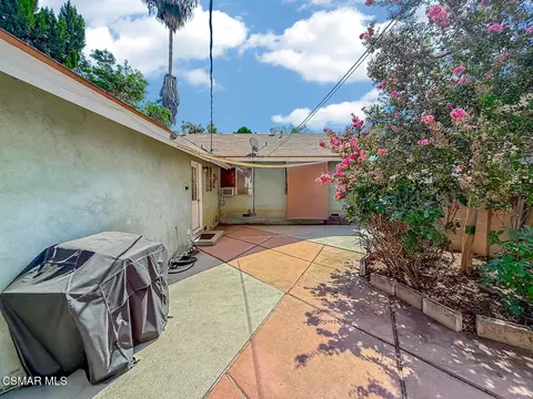 Exterior - 7455 Donna Ave, Reseda, CA 91335 photo 15 of 18