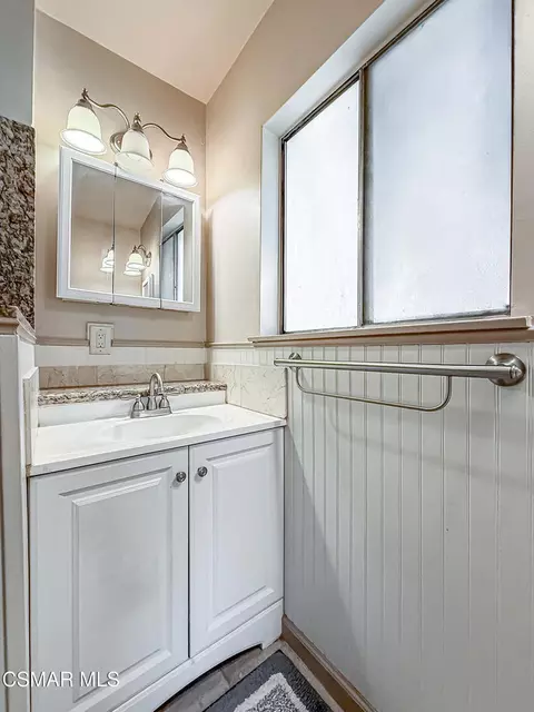 Bath - 7455 Donna Ave, Reseda, CA 91335 photo 4 of 5