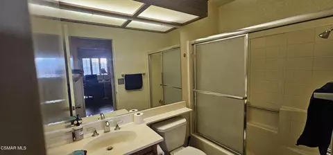 Bath - 6316 Irena Ave, Camarillo, CA 93012 photo 1 of 3