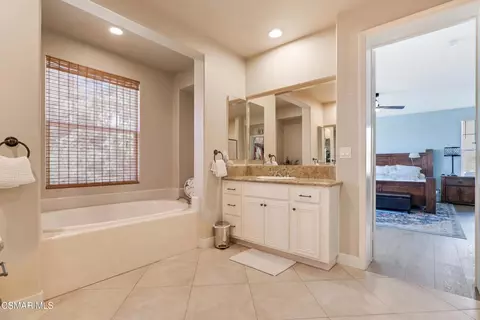 3657 Legends Dr, Simi Valley, CA 93065 photo 31
