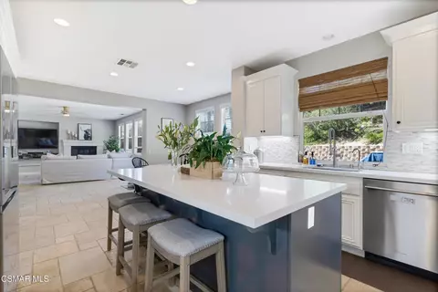 3657 Legends Dr, Simi Valley, CA 93065 photo 11
