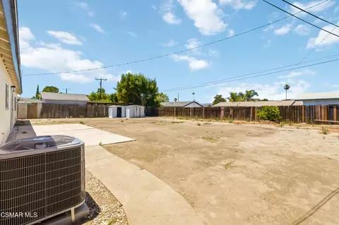 Exterior - 1573 Arcane St, Simi Valley, CA 93065 photo 7 of 8