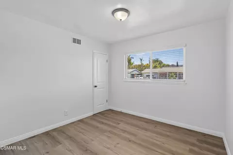 Bedroom - 1573 Arcane St, Simi Valley, CA 93065 photo 3 of 8