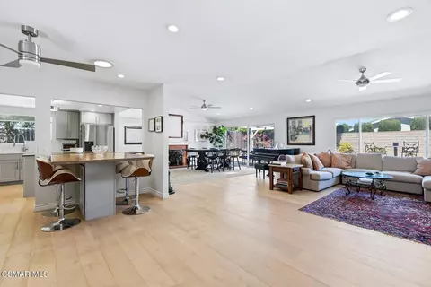 14 Nadine Ct, Newbury Park, CA 91320