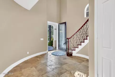 Entry Way - 645 Corte Estrella, Camarillo, CA 93010 photo 2 of 4