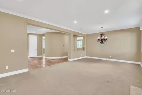 Living - 645 Corte Estrella, Camarillo, CA 93010 photo 3 of 6