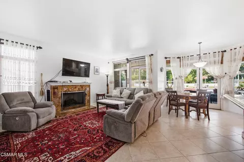 Living - 410 Sinaloa Rd, Simi Valley, CA 93065 photo 2 of 4