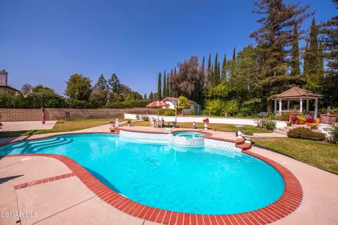 Exterior - 410 Sinaloa Rd, Simi Valley, CA 93065 photo 5 of 12