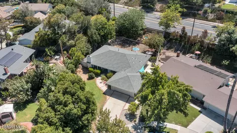 View/Area - 1060 Colby Cir, Thousand Oaks, CA 91362 photo 2 of 5