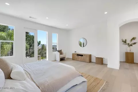 Bedroom - 6024 Mandeville Pl, Oak Park, CA 91377 photo 5 of 5