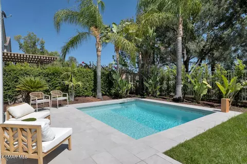 Exterior - 6024 Mandeville Pl, Oak Park, CA 91377 photo 10 of 15