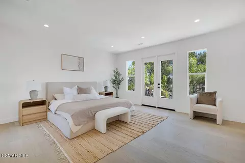 Bedroom - 6024 Mandeville Pl, Oak Park, CA 91377 photo 4 of 5