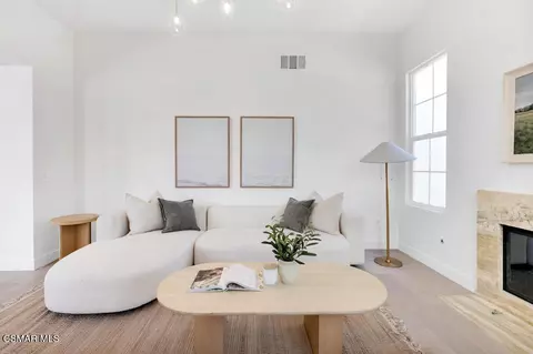 Living - 6024 Mandeville Pl, Oak Park, CA 91377 photo 1 of 6