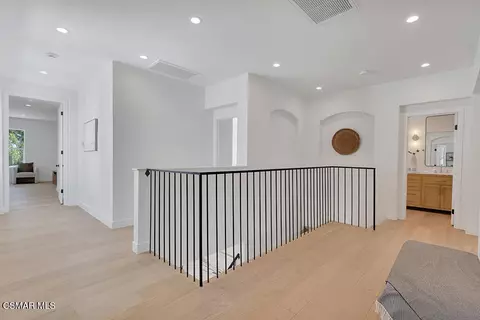 Entry Way - 6024 Mandeville Pl, Oak Park, CA 91377 photo 3 of 3