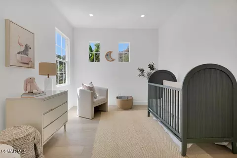 Bedroom - 6024 Mandeville Pl, Oak Park, CA 91377 photo 2 of 5