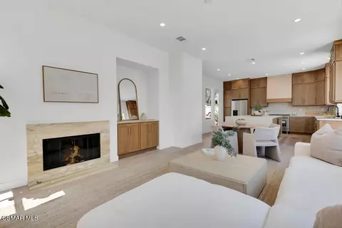 Living - 6024 Mandeville Pl, Oak Park, CA 91377 photo 6 of 6