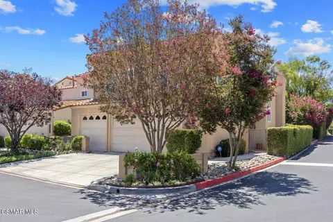 23056 Park Privado, Calabasas, CA 91302