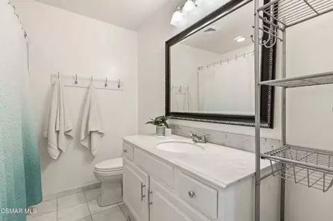 Bath - 1517 Deanna Ave, Simi Valley, CA 93063 photo 1 of 2