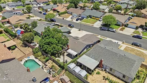 View/Area - 1517 Deanna Ave, Simi Valley, CA 93063 photo 5 of 11