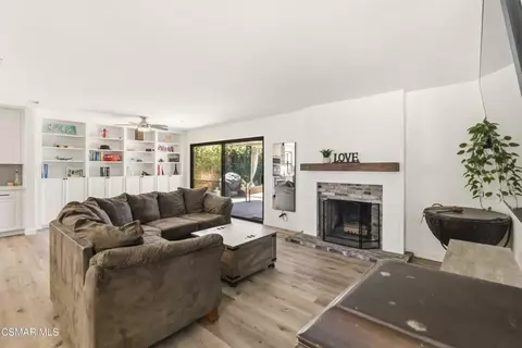 Living - 1517 Deanna Ave, Simi Valley, CA 93063 photo 2 of 2