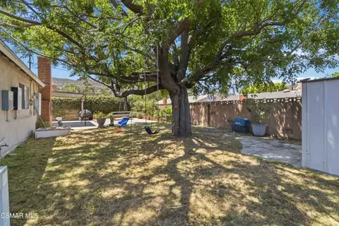 Exterior - 1517 Deanna Ave, Simi Valley, CA 93063 photo 4 of 5