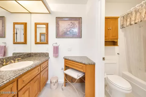 Bath - 3125 Divernon Ave, Simi Valley, CA 93063 photo 3 of 7