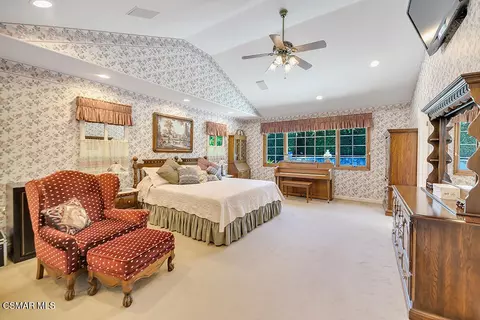 Bedroom - 3125 Divernon Ave, Simi Valley, CA 93063 photo 1 of 2