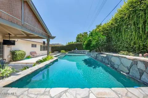 Exterior - 3125 Divernon Ave, Simi Valley, CA 93063 photo 6 of 8