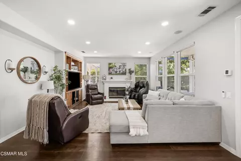 Living - 1997 Arielle Ln, Simi Valley, CA 93065 photo 1 of 1