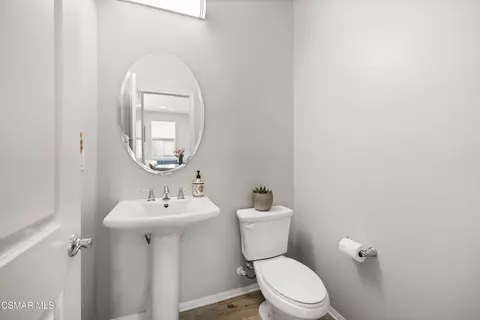 Bath - 673 Mustang St, Camarillo, CA 93010 photo 1 of 2