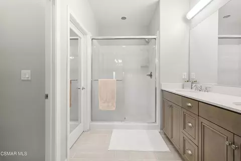 Bath - 673 Mustang St, Camarillo, CA 93010 photo 2 of 2