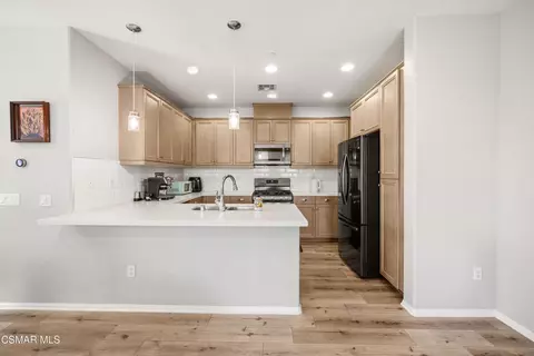 Kitchen - 673 Mustang St, Camarillo, CA 93010 photo 1 of 4