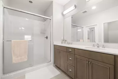 Entry Way - 673 Mustang St, Camarillo, CA 93010 photo 2 of 2