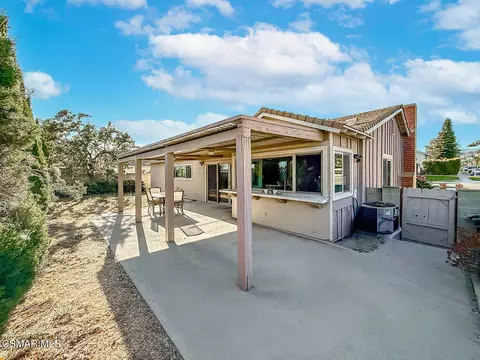 Exterior - 2188 E Fernview St, Simi Valley, CA 93065 photo 4 of 11