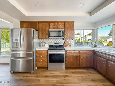 Kitchen - 2188 E Fernview St, Simi Valley, CA 93065 photo 3 of 6