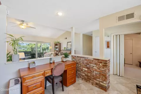 Entry Way - 1324 Melia St, Camarillo, CA 93010 photo 2 of 2