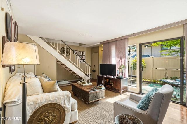 28638 Conejo View Dr, Agoura Hills, CA 91301
