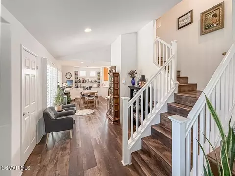 Entry Way - 2037 Freesia Ave, Simi Valley, CA 93063 photo 1 of 4